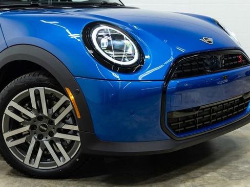 Certified 2025 MINI Cooper S image 6