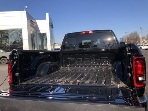 New 2026 RAM 2500 Tradesman w/ Chrome Appearance Group image 17