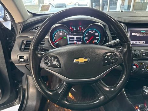 Used 2017 Chevrolet Impala Premier FWD image 19