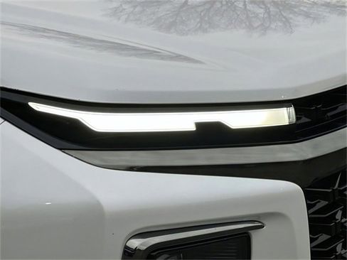 Used 2024 Chevrolet Traverse Z71 image 5