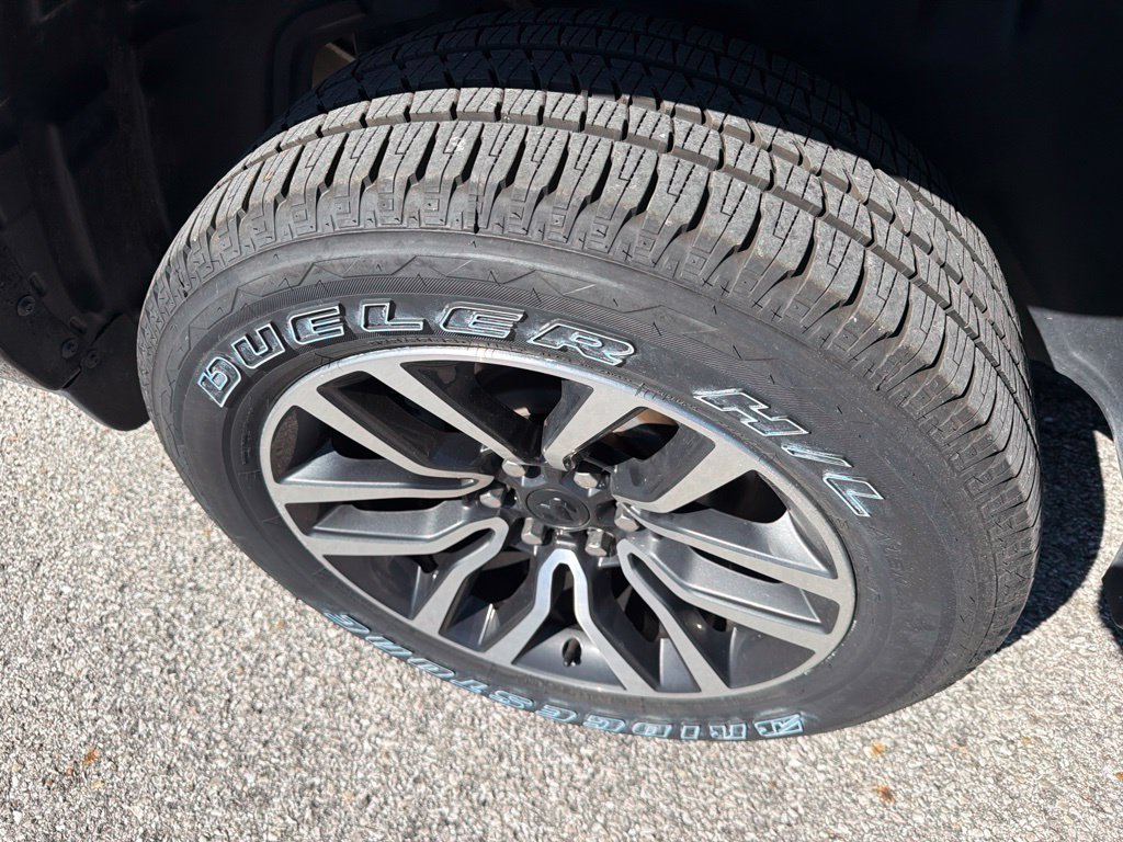 Used 2025 RAM 1500 Limited AWD/4WD image 11