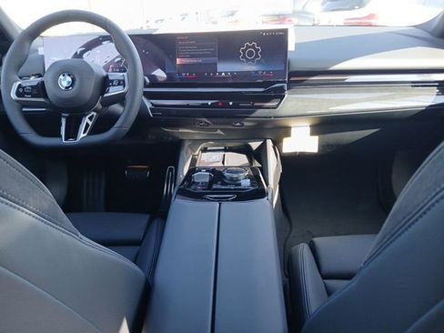 New 2026 BMW 530i 530i Loaner image 13