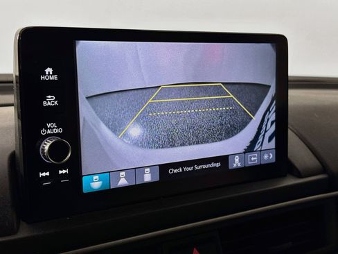Certified 2024 Honda Pilot Touring image 14