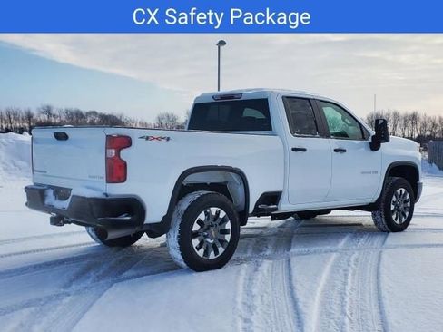 Certified 2024 Chevrolet Silverado 2500 Custom w/ Custom Value Package AWD/4WD image 4