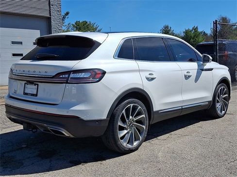 Used 2021 Lincoln Nautilus Reserve w/ Equipment Group 202A image 6