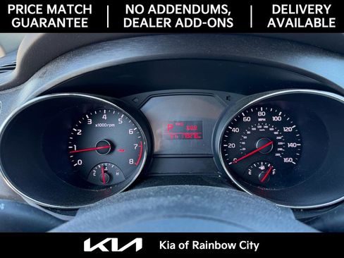 Used 2016 Kia Sedona L image 25