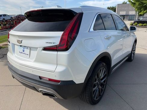 Used 2020 Cadillac XT4 Premium Luxury FWD image 17