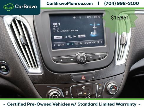 Certified 2017 Chevrolet Malibu LT FWD image 28