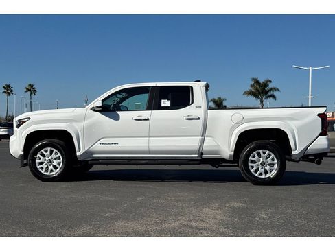 New 2026 Toyota Tacoma SR5 AWD/4WD image 7