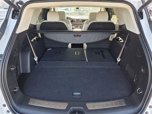 Used 2023 Buick Enclave Premium image 13