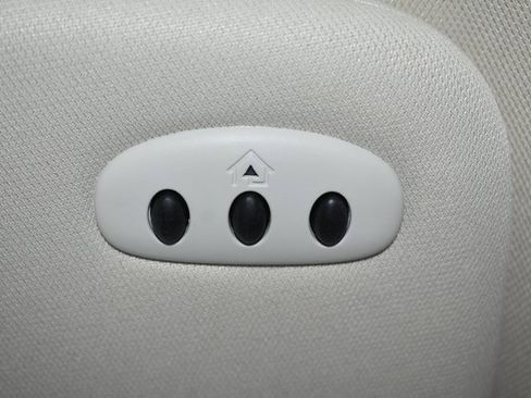 Used 2024 Ford Edge Titanium image 33