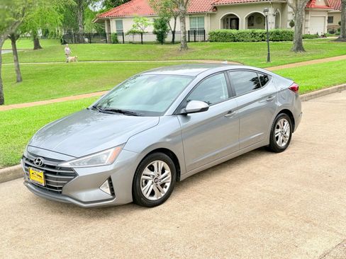 Used 2019 Hyundai Elantra SEL w/ Cargo Package FWD image 7