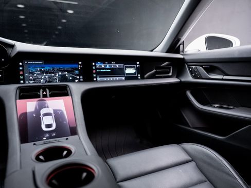 Used 2023 Porsche Taycan w/ Premium Package image 39