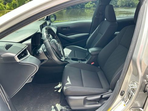 Used 2024 Toyota Corolla LE FWD image 15