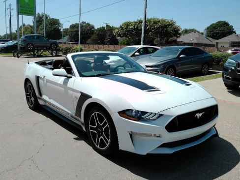 Used 2019 Ford Mustang GT Premium RWD image 2