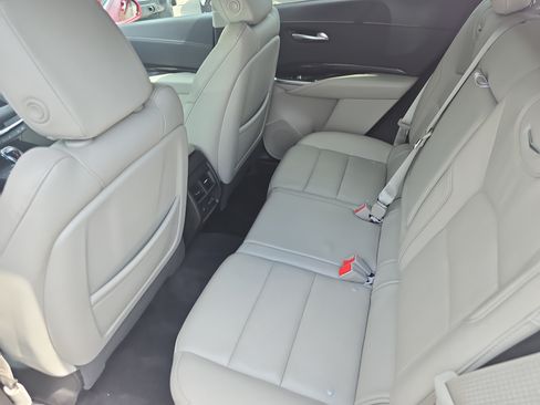 Used 2020 Cadillac XT4 Premium Luxury FWD image 14