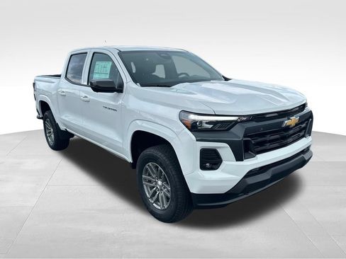 New 2026 Chevrolet Colorado LT w/ LT Convenience Package AWD/4WD image 7