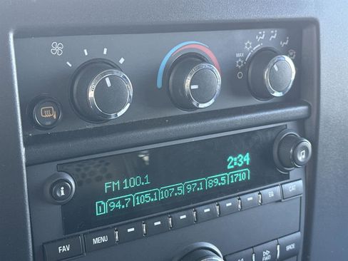 Used 2024 GMC Savana 2500 w/ Driver Convenience Package image 15