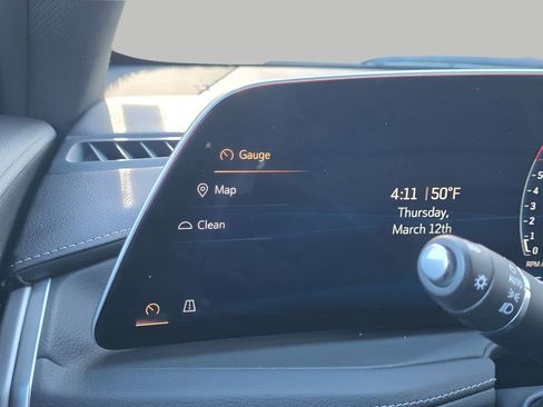 Used 2025 Cadillac XT4 Premium Luxury image 27