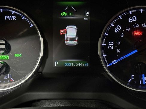 Used 2019 Toyota RAV4 XLE AWD/4WD image 18
