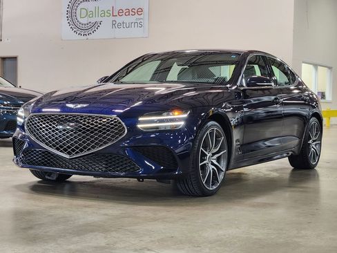 Used 2023 Genesis G70 2.0T RWD image 5