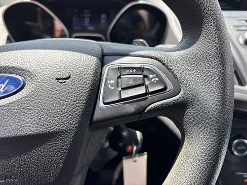 Used 2017 Ford Escape SE w/ SE Cold Weather Package FWD image 15