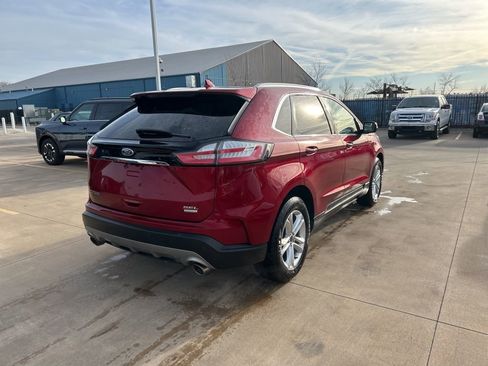 Used 2019 Ford Edge SEL w/ Equipment Group 201A image 3