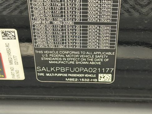 Used 2023 Land Rover Range Rover Long Wheelbase SE AWD/4WD image 26