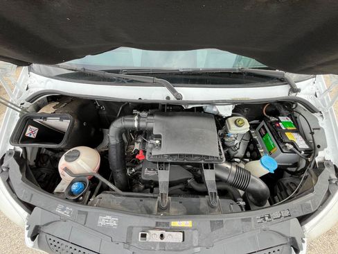Used 2015 Mercedes-Benz Sprinter 2500 image 35
