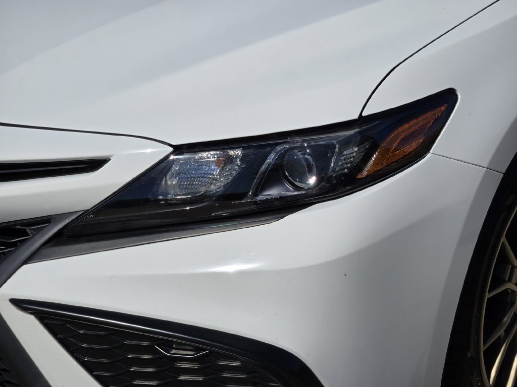 Used 2023 Toyota Camry SE w/ Convenience Package FWD image 6