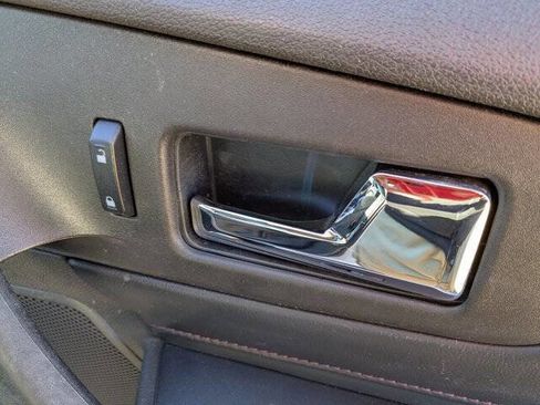 Used 2013 Ford Edge Limited image 37