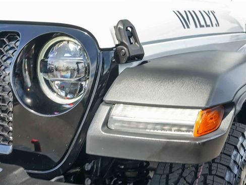 Used 2023 Jeep Wrangler Unlimited w/ Convenience Group image 8