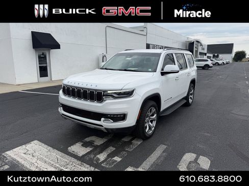 Used 2022 Jeep Wagoneer Series II AWD/4WD image 1