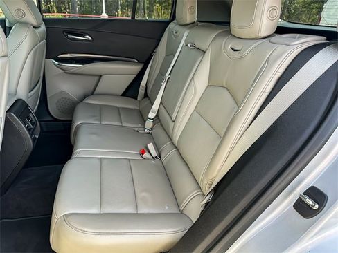 Used 2019 Cadillac XT4 Premium Luxury image 28