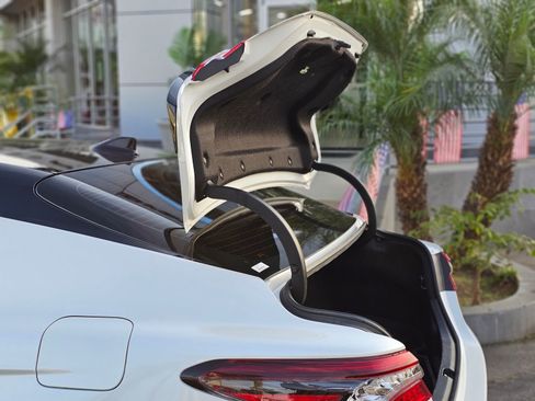 Used 2023 Toyota Camry XSE image 8