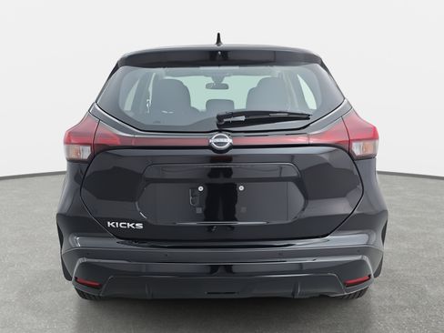 New 2025 Nissan Kicks Play S image 6