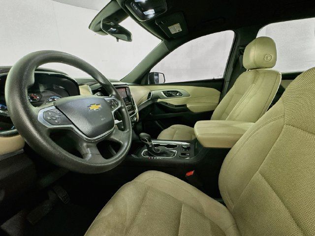 Used 2023 Chevrolet Traverse LS AWD/4WD image 19