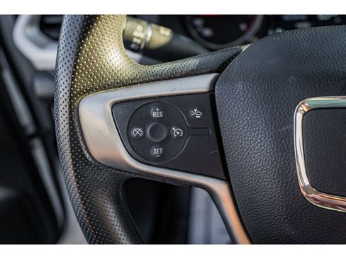 Used 2023 GMC Acadia SLE w/ Driver Convenience Package image 12