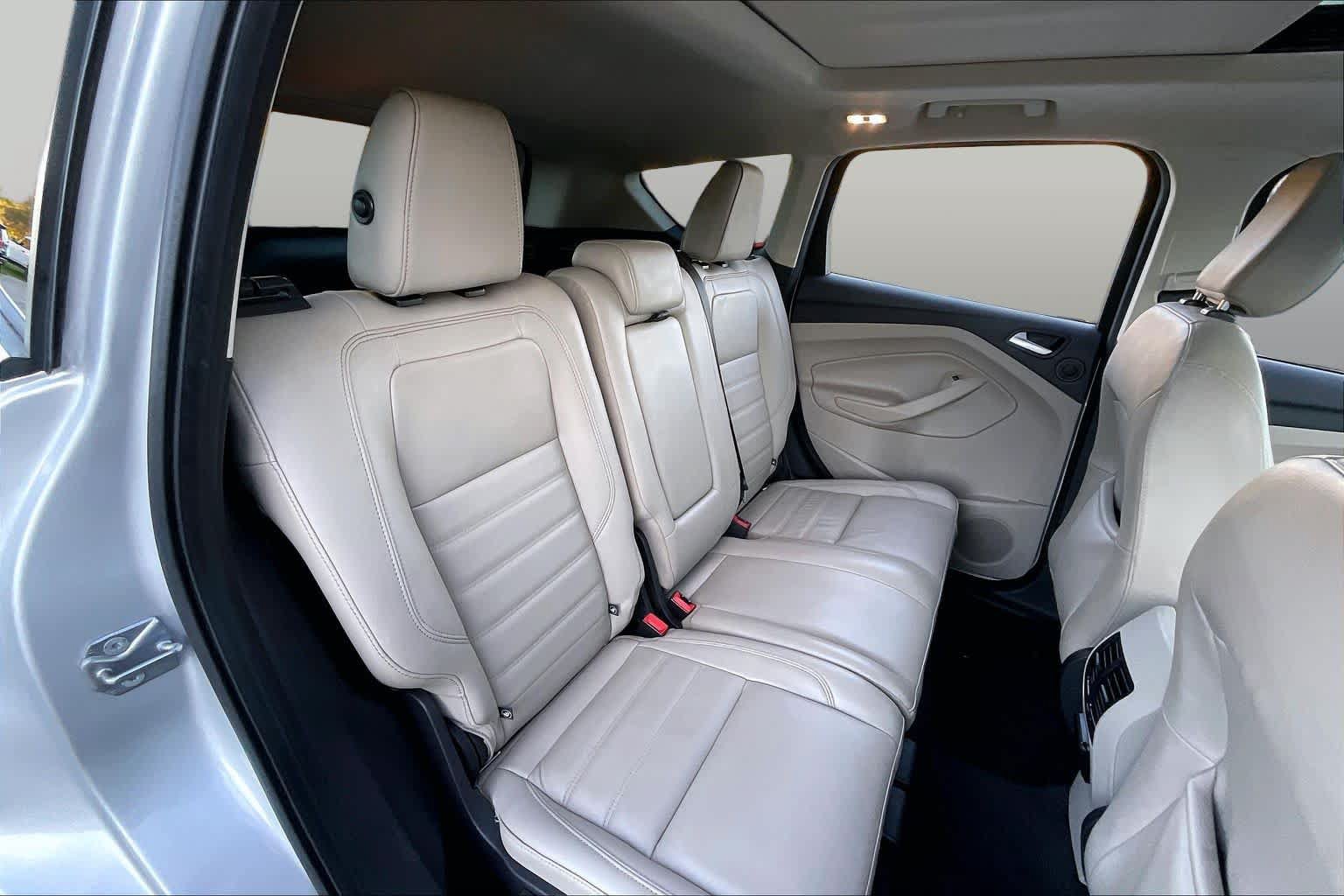 Used 2019 Ford Escape Titanium AWD/4WD image 19