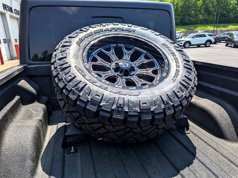 Used 2021 Jeep Gladiator Rubicon image 11