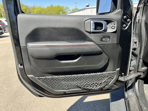 Used 2022 Jeep Wrangler Unlimited Rubicon w/ Steel Bumper Group AWD/4WD image 11
