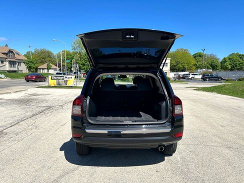 Used 2017 Jeep Compass High Altitude image 8