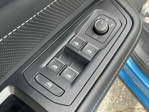 Used 2024 Volkswagen Atlas Cross Sport SEL Premium R-Line image 13