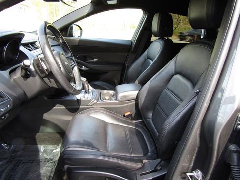 Used 2020 Jaguar E-PACE image 12