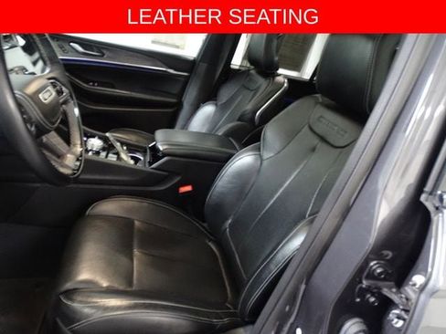 Certified 2023 Jeep Grand Cherokee Overland w/ Advanced Protech Group III AWD/4WD image 2