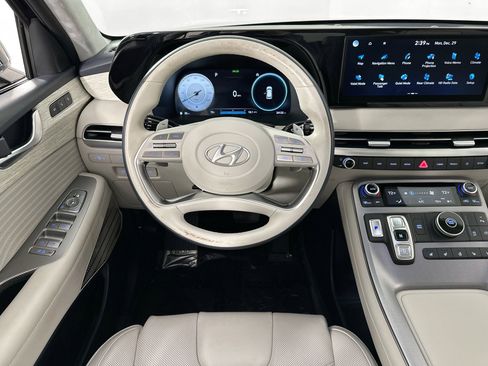 Used 2023 Hyundai Palisade Calligraphy image 24