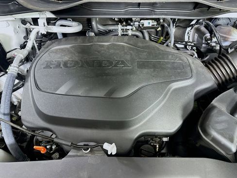 Used 2025 Honda Odyssey Sport-L image 9