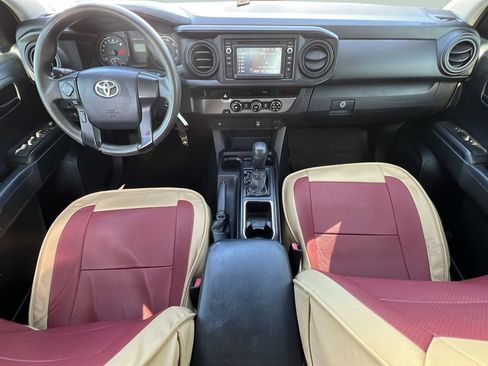 Used 2017 Toyota Tacoma SR RWD image 11