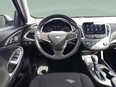 Used 2024 Chevrolet Malibu LT image 19