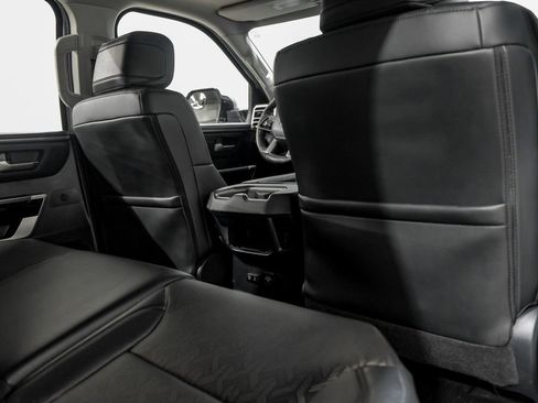 Used 2023 Toyota Tundra Limited image 35